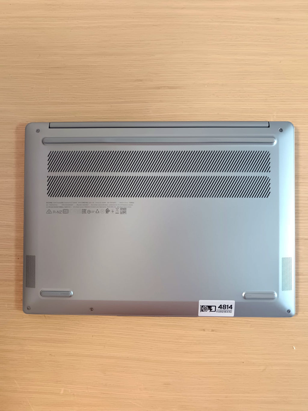 Lenovo IdeaPad Pro 5 14 | Ryzen 7 7735HS, Radeon 680M, 16 GB LPDDR5, 512 GB NVMe