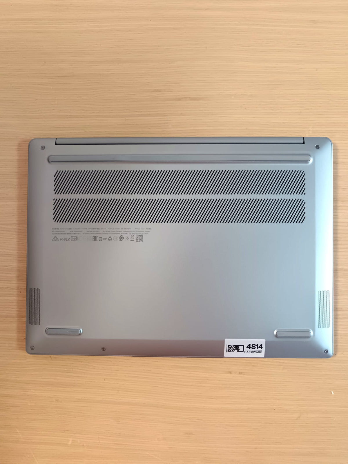 Lenovo IdeaPad Pro 5 14 | Ryzen 7 7735HS, Radeon 680M, 16 GB LPDDR5, 512 GB NVMe